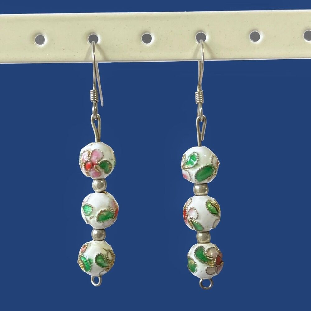 VTG Cloisonne Style Bead Earrings Silver Tone Drop Dangle White Floral Flowers